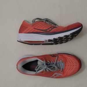 Saucony Women's Size 8.5 Ride13 Running Shoe